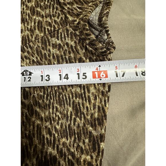 Speechless short sleeve animal print dress Medium Cowl Neckline Button Shoulder - Picture 10 of 12